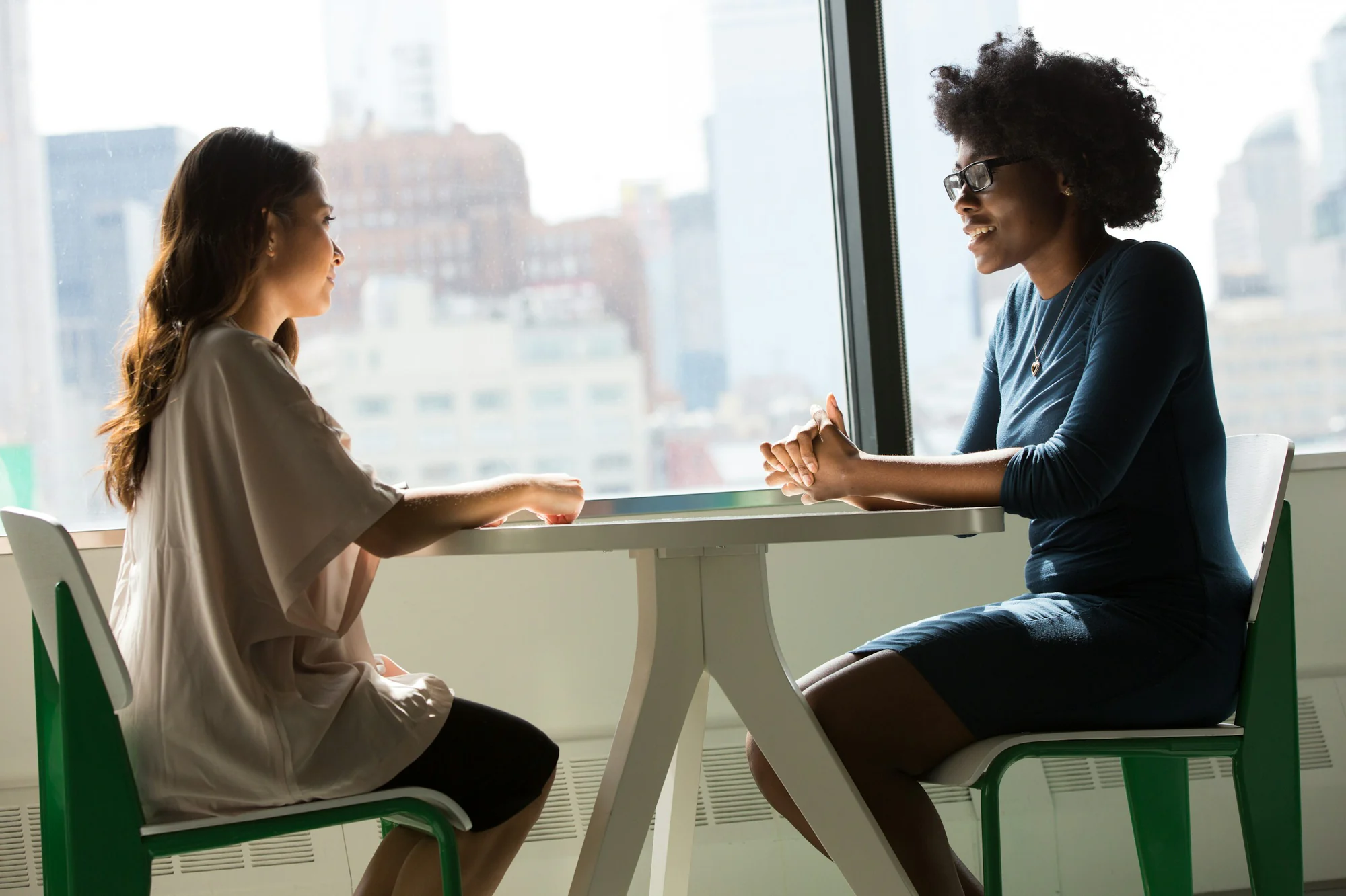 Séance de coaching individuel entre deux professionnelles